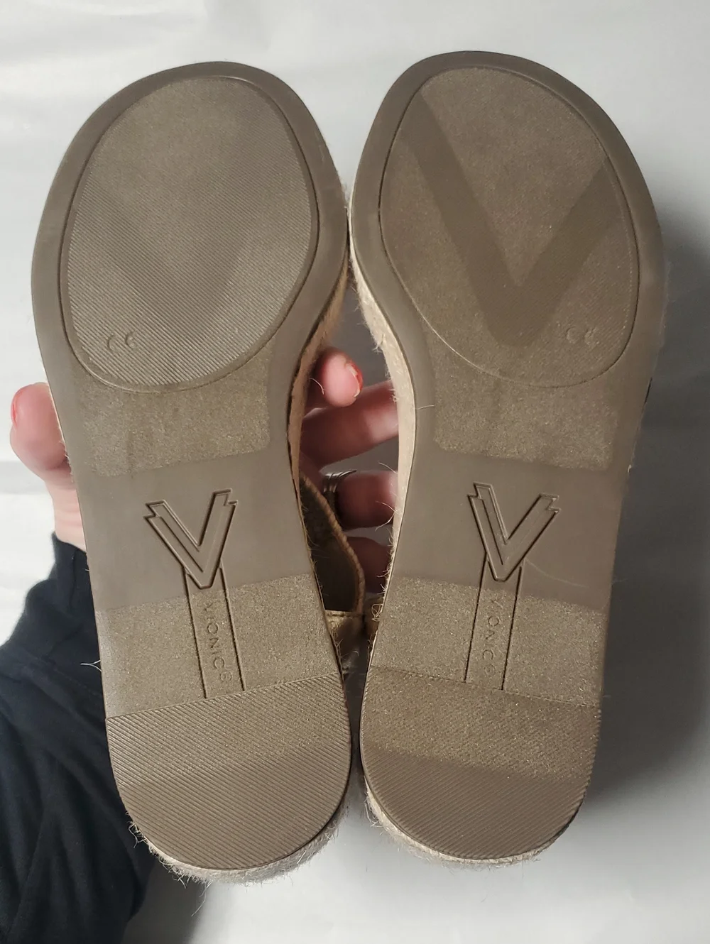 Vionic Calera Espadrille Wedge Sandals Size 9.5 Summer Style Gold Leather Resort